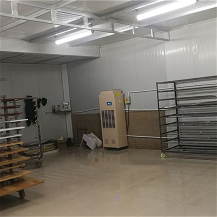 電子無(wú)塵車間的潔凈度維護(hù) 濕膜加濕器不能少
