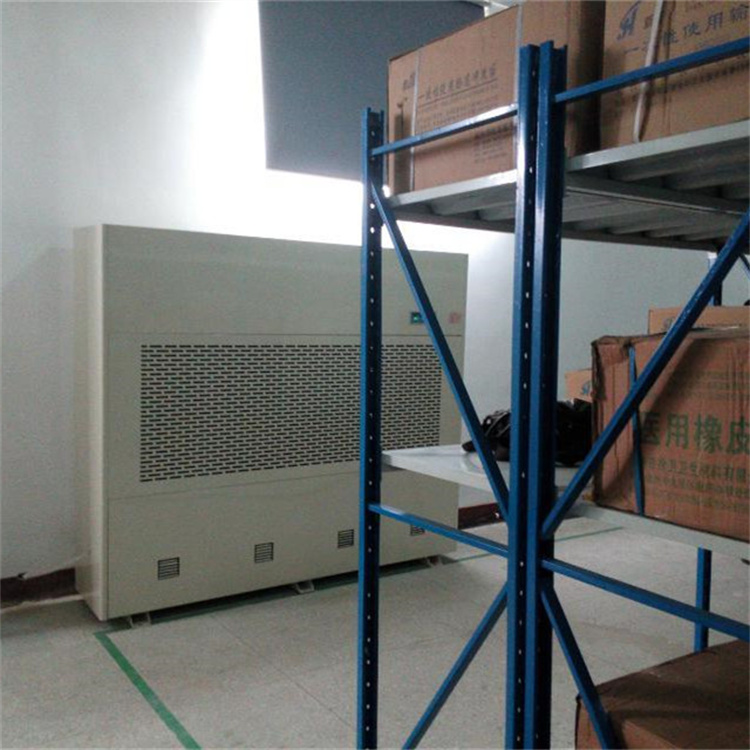 學(xué)校廁所安裝除臭機(jī)很必要